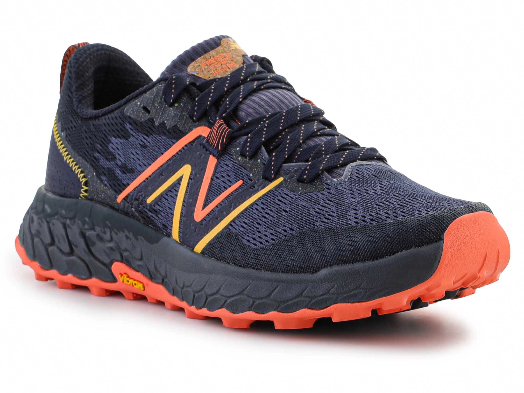 Sepatu new clearance balance trail running